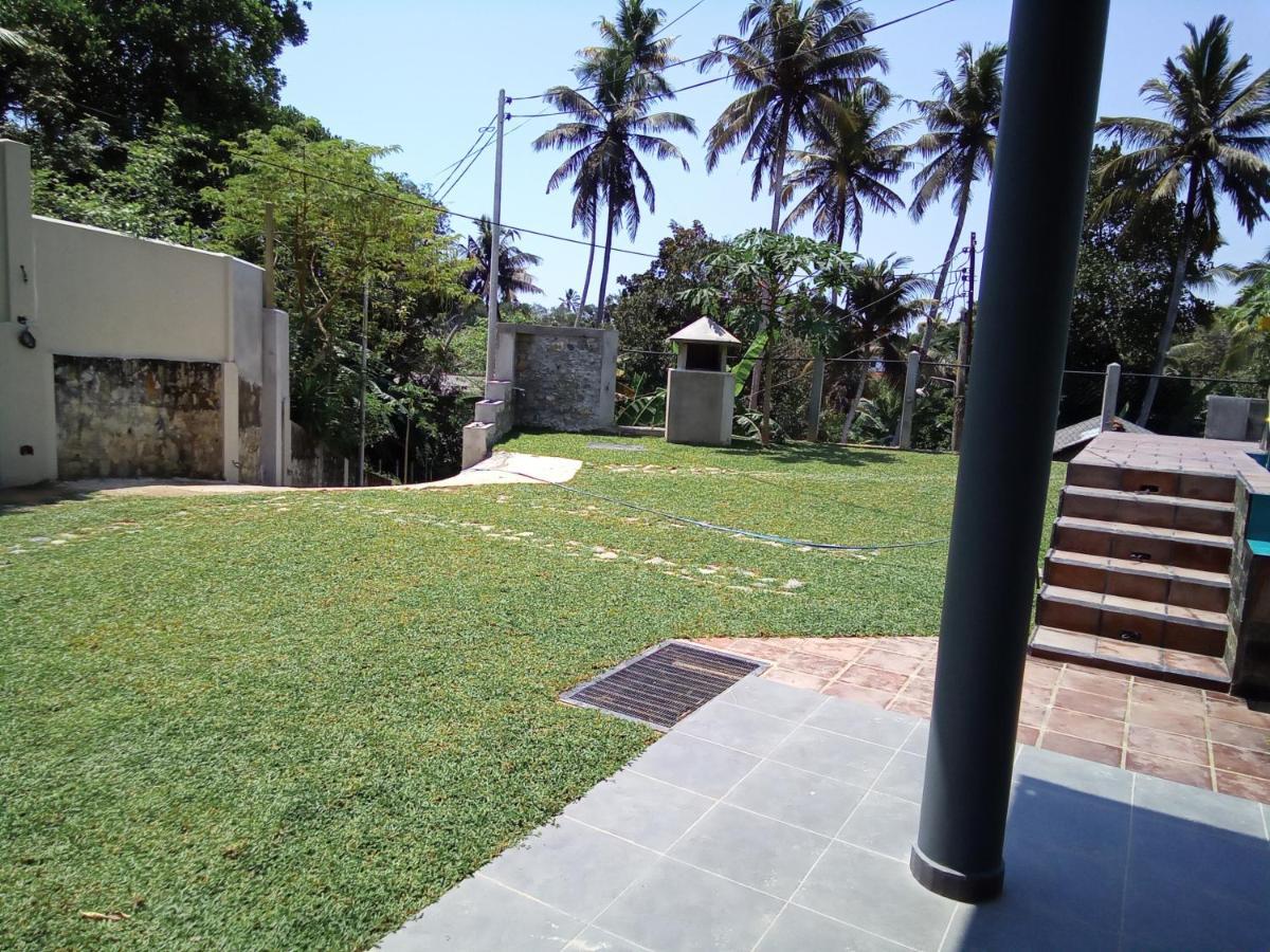 The Moose Weligama Bed & Breakfast Ngoại thất bức ảnh